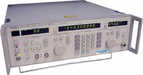 Anritsu MG3631A 0.1 to 1040 mhz signal generator