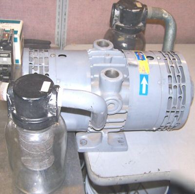Gast 5565-V103 air vacuum pump with filter 5565 3 hp 
