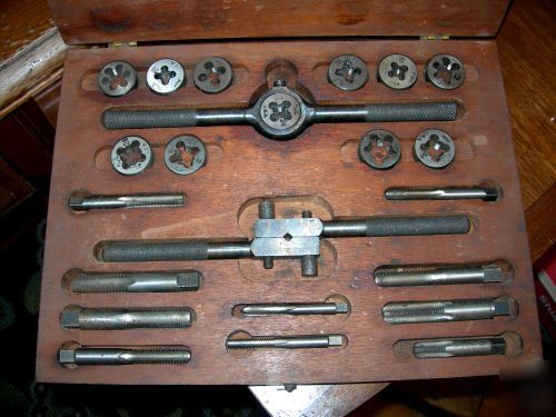 Vintage 22 piece ace tap & die tool set in wooden box
