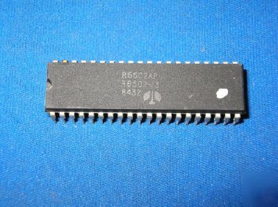 R6502AP / 6502 ap / 8-bit microprocessor ic rockwell