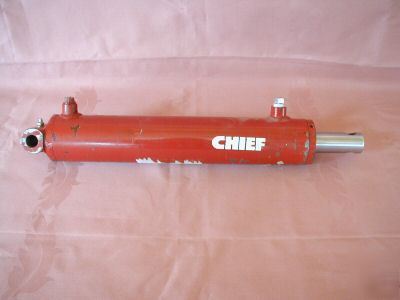 New chief hydraulic cylinder 2.5