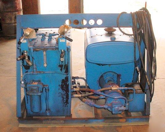 Rodgers hydraulic jacking pump wisconsion gas power 32H