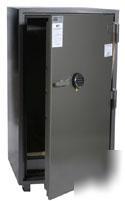 2 hour fireproof safe 668 lbs. model c- # ds-130