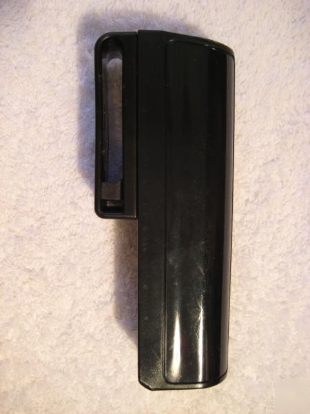 Asp expandable baton sidebreak scabbard stinger holder