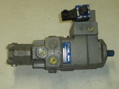 Oilgear hydraulic pump, with tandem gear pump