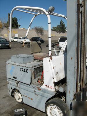 Yale forklift, 6 cyl, 4000 lbs, 192