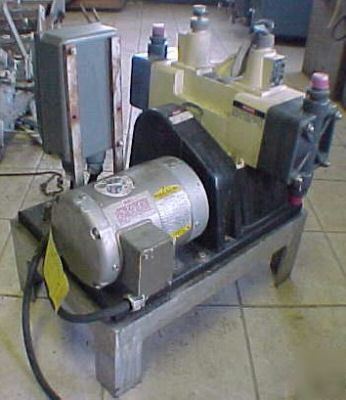Wallace & tiernan metering pump series 44-123-M9P