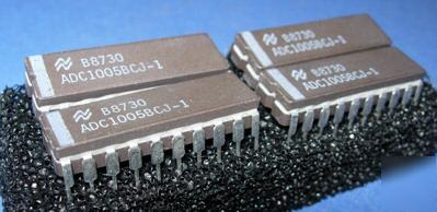 New ADC1005BCJ-1 nsc collectible ceramic dip ic rare 