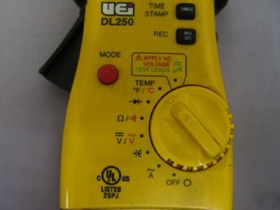 Uei DL250 clamp meter, case, belt carrier & temp probe 