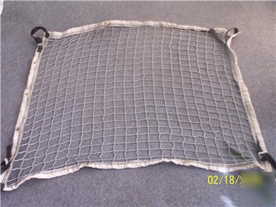 Heavy duty retaining net w/brass grommet rings 144