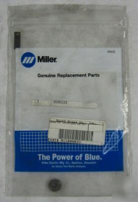 Miller 008033 washer, flat ..234ID x .50OD x .093T felt