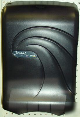 San jamar~oceans ultrafold folded towel dispenser