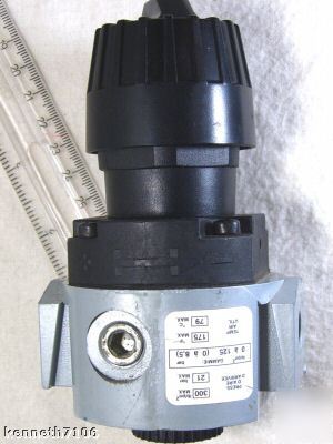 Campbell hausfeld air pressure regulator 300-125 psig