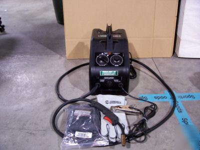 Campbell hausfeld wire feed arc welder (7641B)