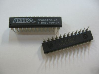 15PCS p/n EP600IPC45 ; otp 24 pin logic device