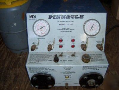 Pinnacle 1/2 hp r-22 & r-12 refrigerant recycling unit