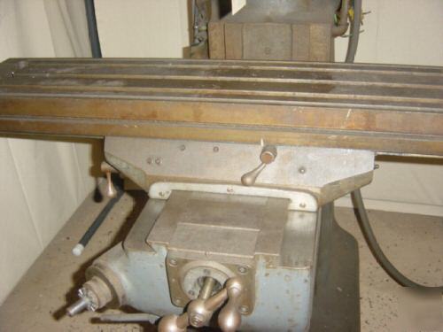 Bridgeport manual milling machine 42