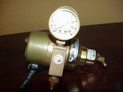 Airco nitrous oxide gas regulator pressure gage