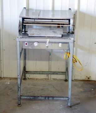Dove shrink wrap machine table equipment/packing
