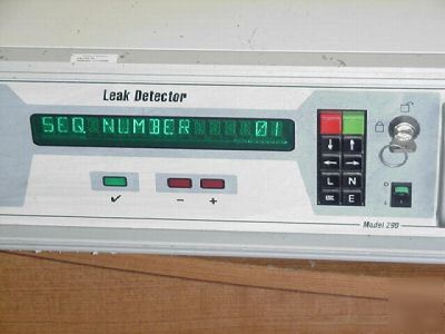 Furness controls model 290 leak detector