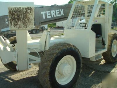 Forklift-terex ss-1048