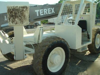 Forklift-terex ss-1048