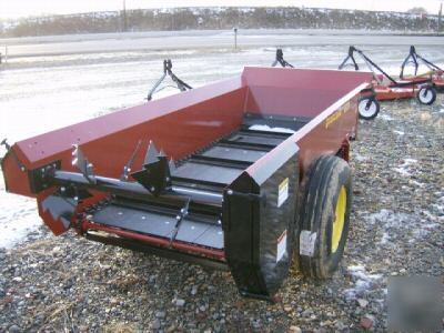 New pequea MS80 ; pto drive manure spreader ; new 