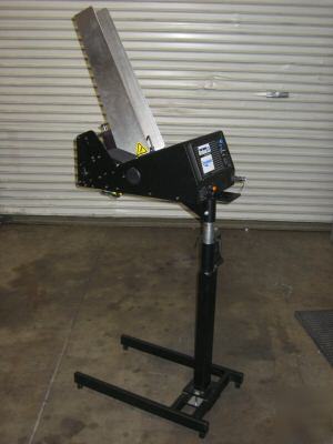 Reliant 3700 streamfeeder w/ stand