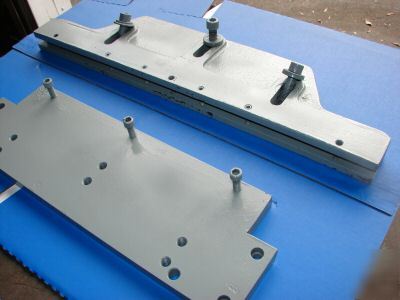 Diacro 16-24 hand brake press machine die bed rail