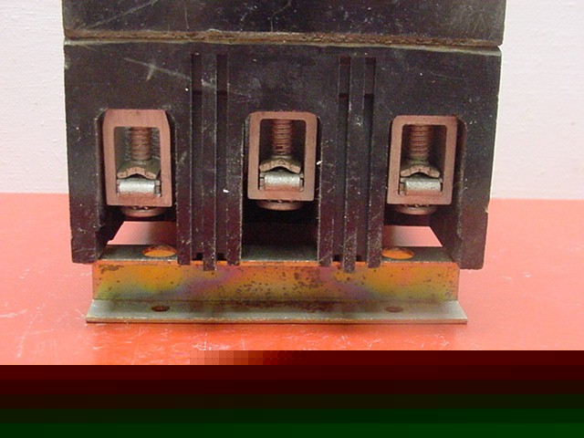 Ge TED134070 circuit breaker 3 pole 480 volt ac 70 amp