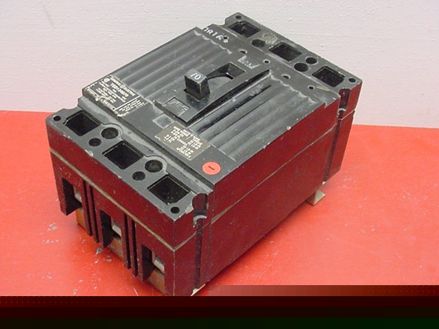 Ge TED134070 circuit breaker 3 pole 480 volt ac 70 amp