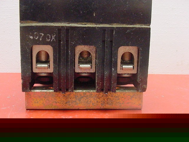 Ge TED134070 circuit breaker 3 pole 480 volt ac 70 amp