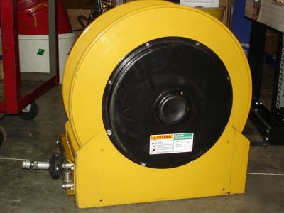 Graco 750 series hose reel