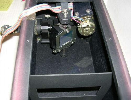 Monochromator housing w/diffraction grating & pmt, nice