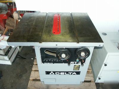 Delta table saw rt 31 w/ unifence and dust collector 