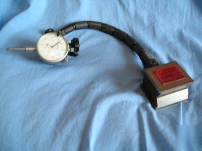 Dial indicator (japan) w/ flexible magnetic base (usa)