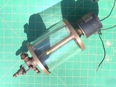 Essex brass oiler with sight glass nos
