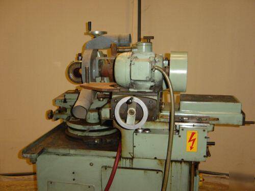 Stock universal monoset style tool and cutter grinder