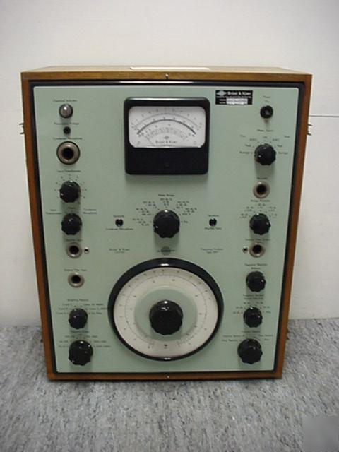 Bruel & kjaer 2107 frequency analyser