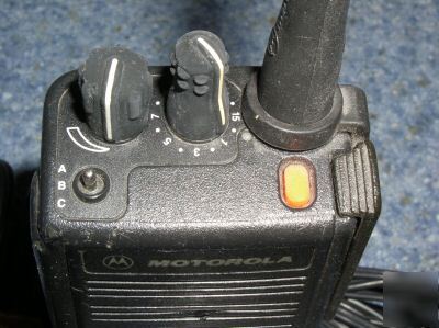 Motorola ht-1000 vhf hi band radio 5 watts