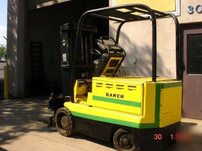 Baker forklift electric 48V 8000 lbs. with charger