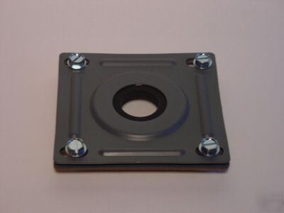 Hydraulic reservoir 'extra large' suction flanges 