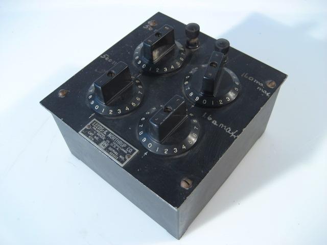 Leeds northrup decade resistance box 1 - 100 step 4776