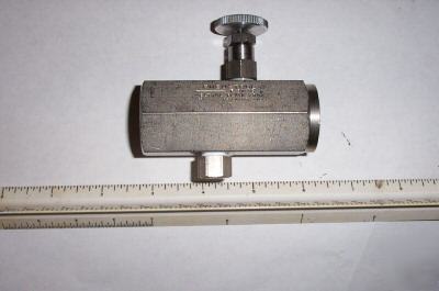 New flow control valve pneu-trol stainless steel 