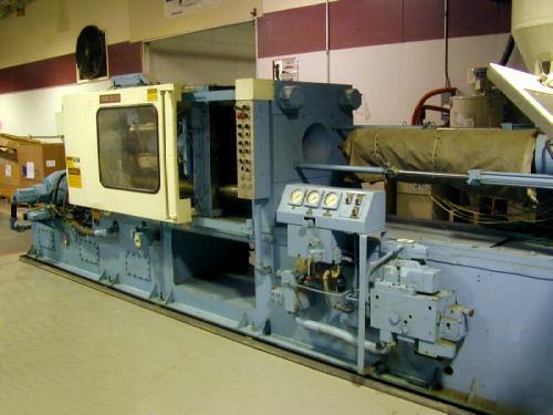 Reed 300 ton injection molding machine - toggle