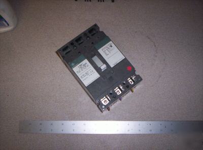 Ge general electric THED136030 circuit breaker 30A 3P