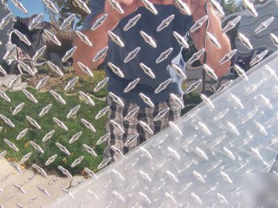 Diamond plate aluminum 24