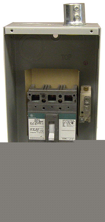 Ge industrial circuit breaker 60A 480VAC with enclosure