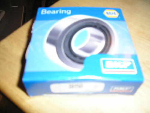 New brand skf napa bearing and race BR52