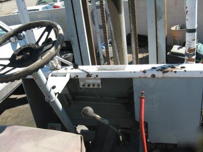 Yale forklift, 6 cyl, 4000 lbs, 192